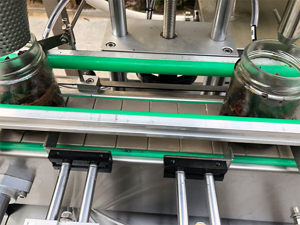 全套濃醬灌裝機生產線細節圖